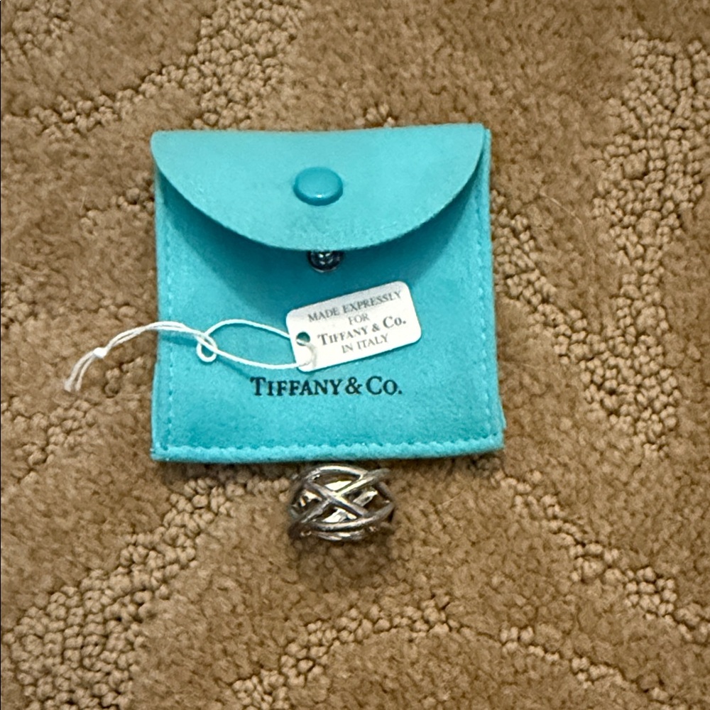 Tiffany & Co. Silver Ring with Blue Pouch